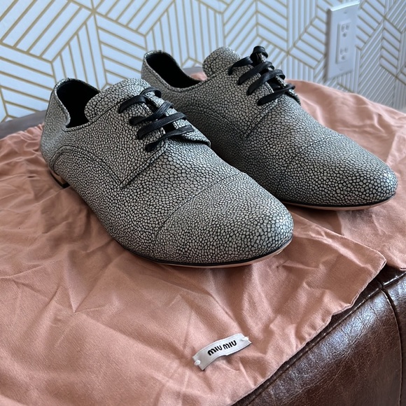 MiuMiu Lace-Up Oxford Shoes Size 37.5 - Picture 2 of 5